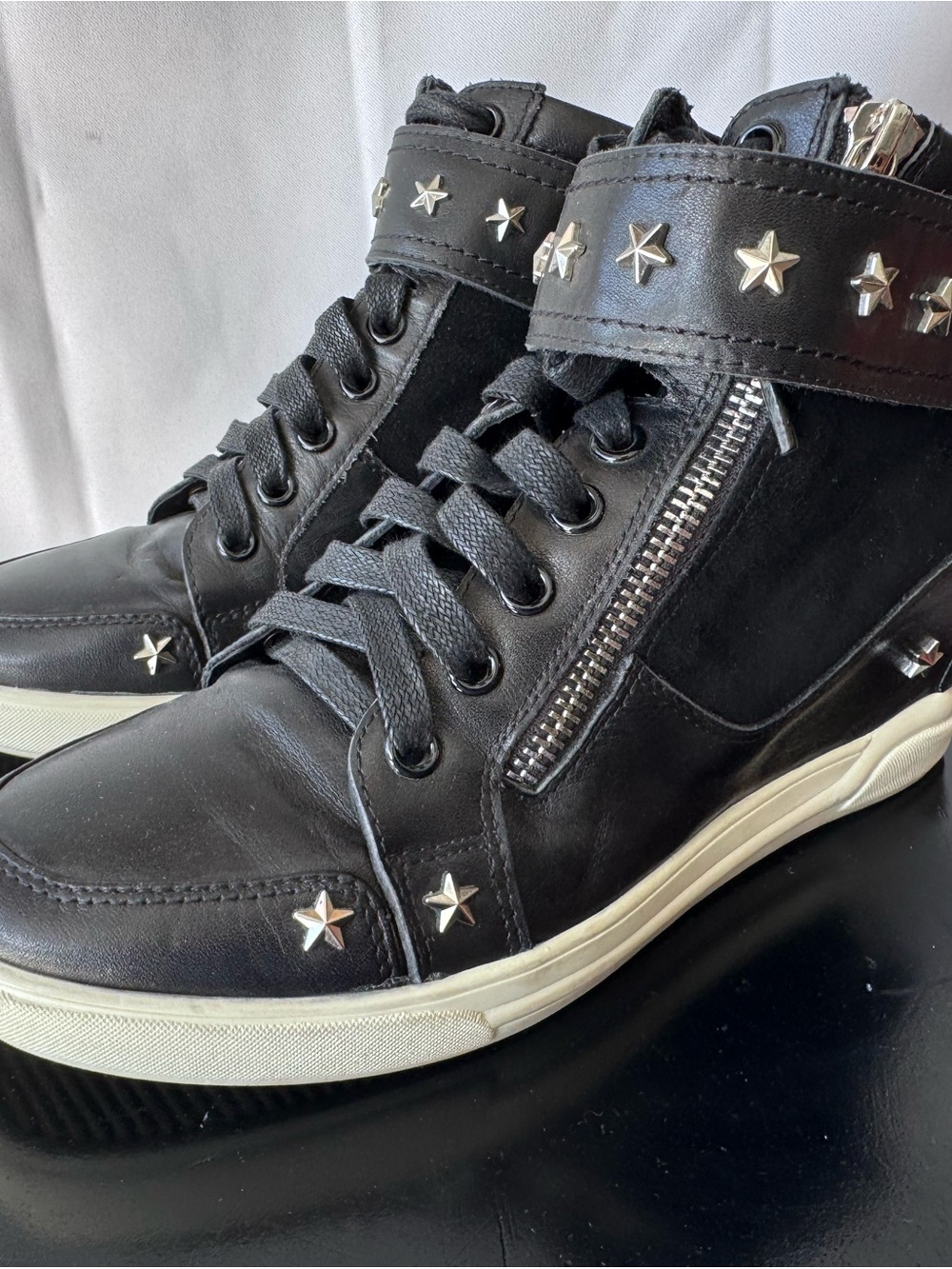Women's Black Star-Accent High-Top Athletic Sneakers